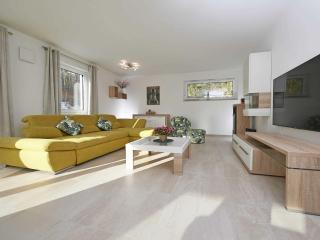 Haus Kap Arkona in Sellin - Fewo 02 mit Kamin und Terrasse - Ostseebad Sellin - 5