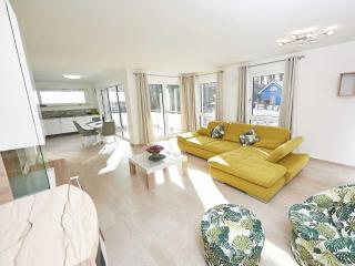 Haus Kap Arkona in Sellin - Fewo 02 mit Kamin und Terrasse - Ostseebad Sellin - 1