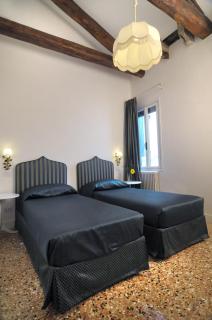 Ca' Dell'Artista Apartment with Terrace - Venice - 3