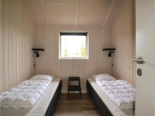 Three-Bedroom Holiday Home In Glesborg - Glesborg - 3