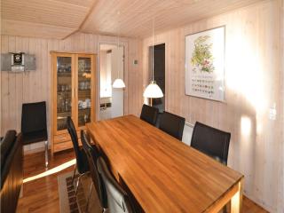Four-Bedroom Holiday Home In Glesborg - Glesborg - 3