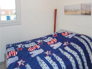 Nice Apartment In Gruissan With Kitchen - 8