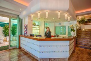 Hotel Smeraldo - Cesenatico - 2