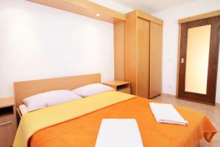 Apartments by the sea Brela, Makarska - 6006 - Brela - 1
