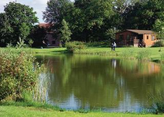 Paradise Lakeside Lodges - 9