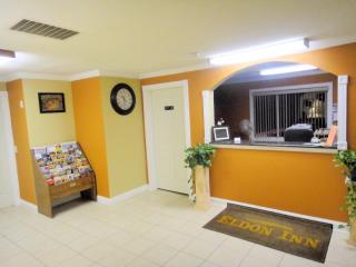 Eldon Inn - Eldon - 9