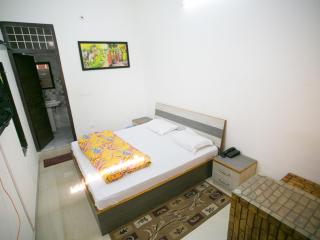 Hotel Shiv Kripa - Dehradun - 4