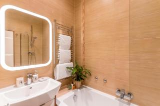 Beautiful Holyrood Park Apartment - Edinburgh - 3