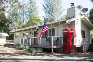 Lovely Mountain Lake Chalet by Yosemite: Equipped! - Groveland - 0