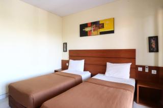 Kondra Premiere Guest House Kuta - Kuta - 9