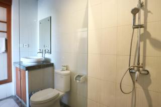 Kondra Premiere Guest House Kuta - 6