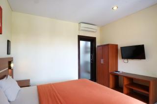 Kondra Premiere Guest House Kuta - Kuta - 3