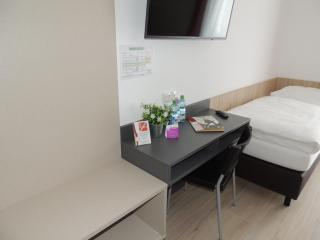 AVIA Motel Bisamberg - 8