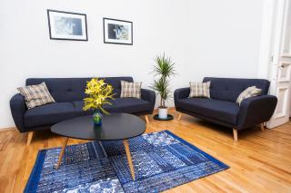 Charming 2BR Apartment In Old Tbilisi - By Wehost - Tbilisi - 0