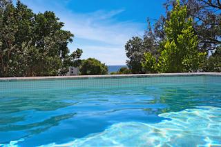 Barefoot Bungalow - Castaways Beach - 8