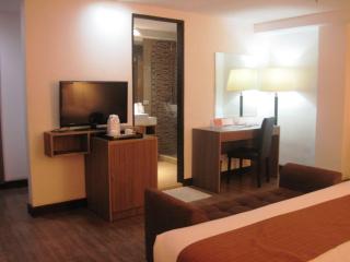 Tyche Boutique Hotel - Legazpi - 1