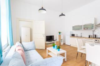 New - Super Nice Super Central - Budapest - 8