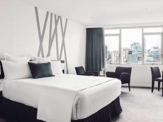 Quay West Suites Melbourne - 3