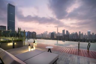 Fraser Suites Shenzhen, Near Huaqiang North Business Zone, Infinity pool, Offer 1 free breakfast - Shenzhen - 4