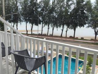BC Summer Beach - Pran Buri - 0