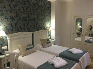 Adriano Boutique Sevilla - 7