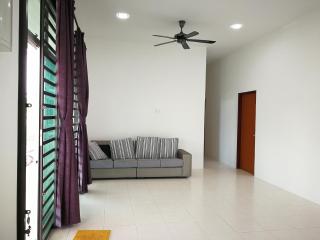 Greenery Garden Concept Homestay - 6