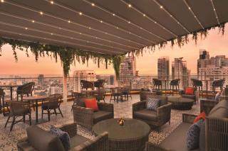 Hyatt Place Bangkok Sukhumvit 24 - Banguecoque - 6