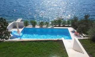 Apartments Niana with heated swimingpool - Okrug Donji - 7