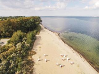 Two-Bedroom Holiday Home In Hohen Wieschendorf - 4