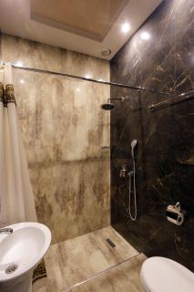 Premium Hotel Yerevan - Yerevan - 6