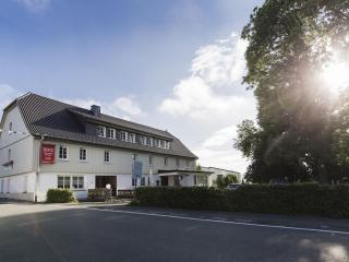 Comfortable Holiday Home in Neuastenberg - Winterberg - 8