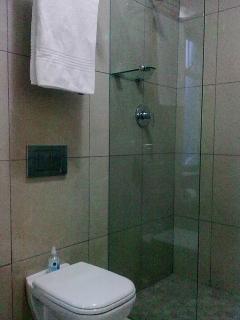 Rosebank Lodge Guesthouse by Claires - Johannesburg - 5