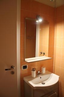 Al 68 Di Piazza Cavour - Naples - 4
