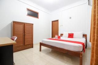 RedDoorz Plus near Alun Alun Selatan - Yogyakarta - 3