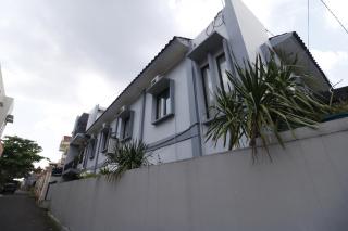 RedDoorz Plus near Undip Tembalang - 5