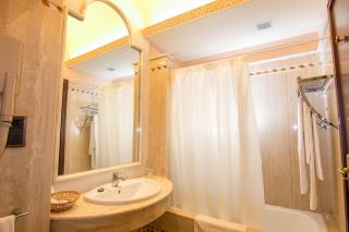 Hotel Abades Guadix - 1