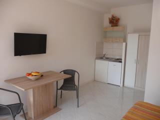 Rooms & Apartments Milka - 3