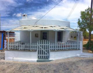 Traditional House by the Sea - Mandrakia - 6