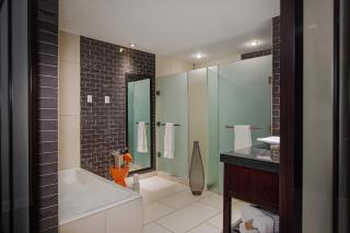 Ravel Hotel Trademark Collection by Wyndham - Queens - 1