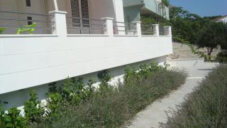 Apartments Niana with heated swimingpool - Okrug Donji - 1