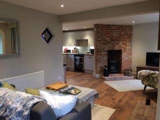 Central Victorian Cottage - 3