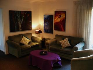 Nut Point Cottage - West Melton - 3