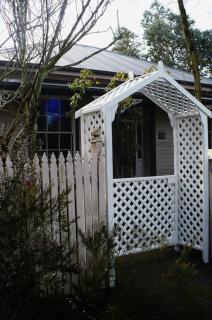 Brockworth Cottage - Christchurch - 4