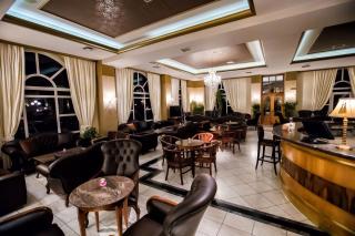 Kouros Hotel - Drama - 2