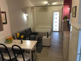 Studio apartment Martina ---80m from the sea--- - 9