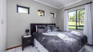 JoziStay @ Jackal Creek Apartments - 9