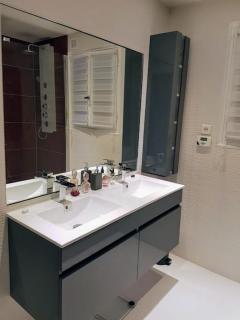 Étage privé dans maison chaleureuse avec piscine - Antibes - 9