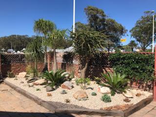 A La Martha's Air-Port Guest House - Port Elizabeth - 9