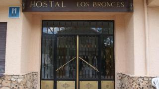 Hostal Restaurante Los Bronces - 9