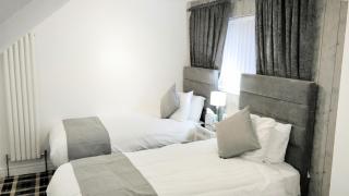 Number 4 - Derry Londonderry - 2